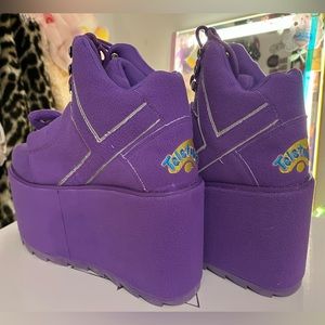 Y.R.U. Tinky Winky Qozmo Purple Fuzzy Fleece Teletubbies Platform Sneakers (7M)